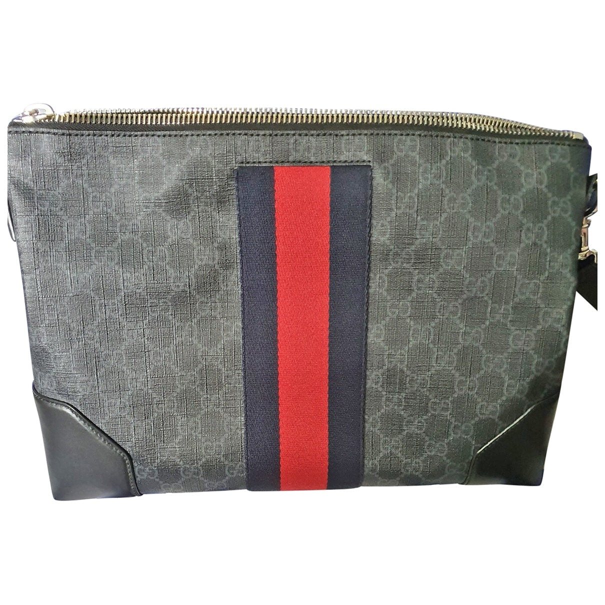 Gucci handbag – front view