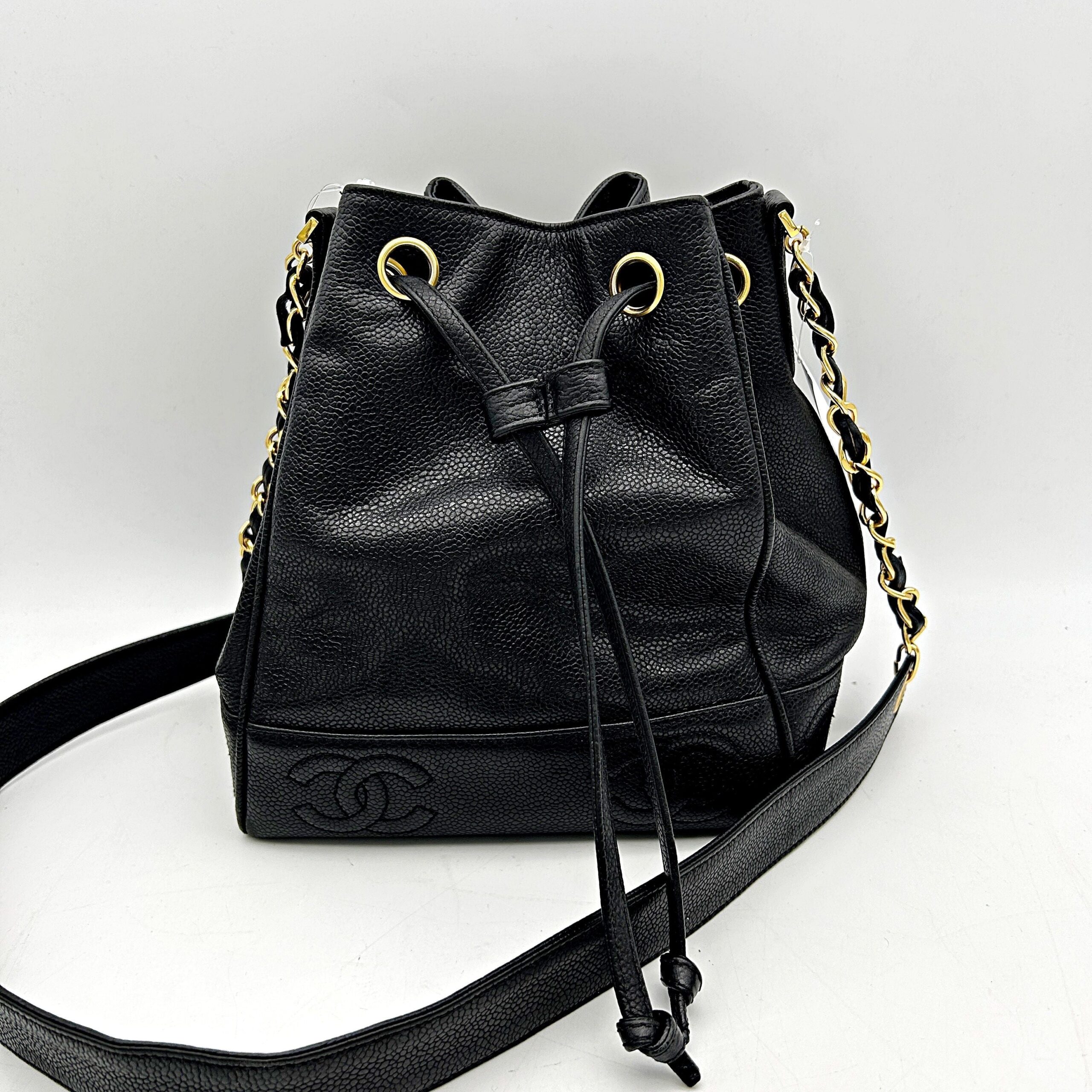 Chanel Shoulder Bag black – front view